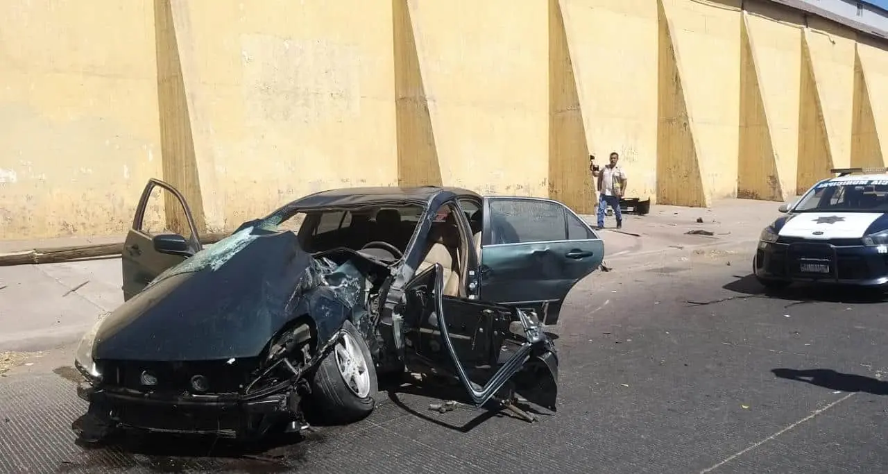 Termina "arrancón" en accidente