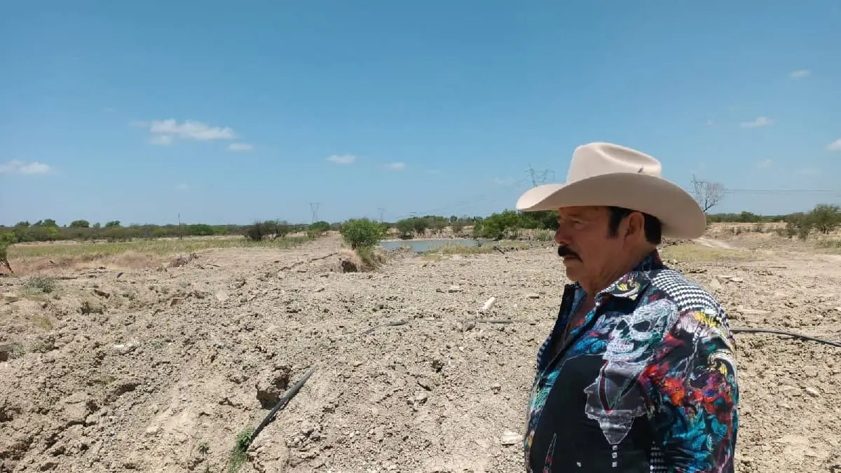 Acusan a Lalo Mora de robar agua en Nuevo León; él se defiende