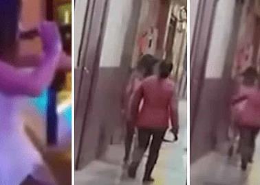 VIDEO: Se va sin permiso al antro y su mamá la saca a cintarazos