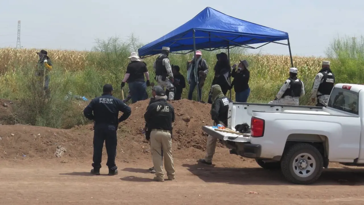 Hallan Rastreadoras fosa clandestina