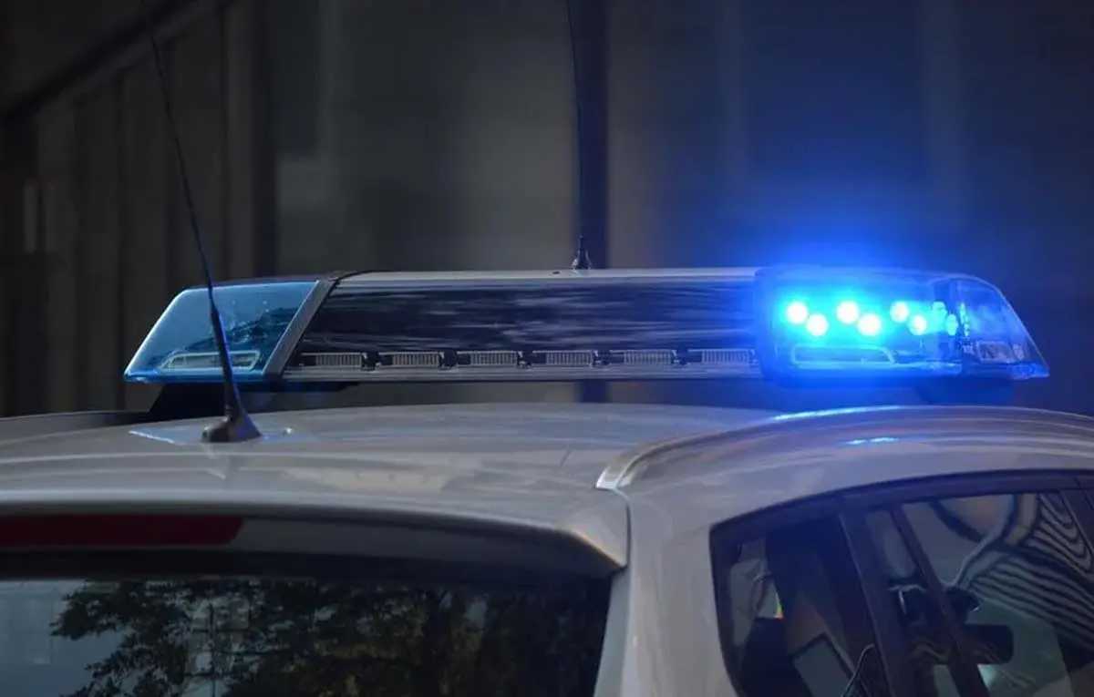 Acusan a madre de esconder cadáver de su hijo en un refrigerador