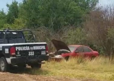 Abandonan vehículo en el Valle