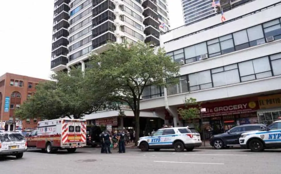 Muere niño de 3 años tras caer del piso 29 de un edificio