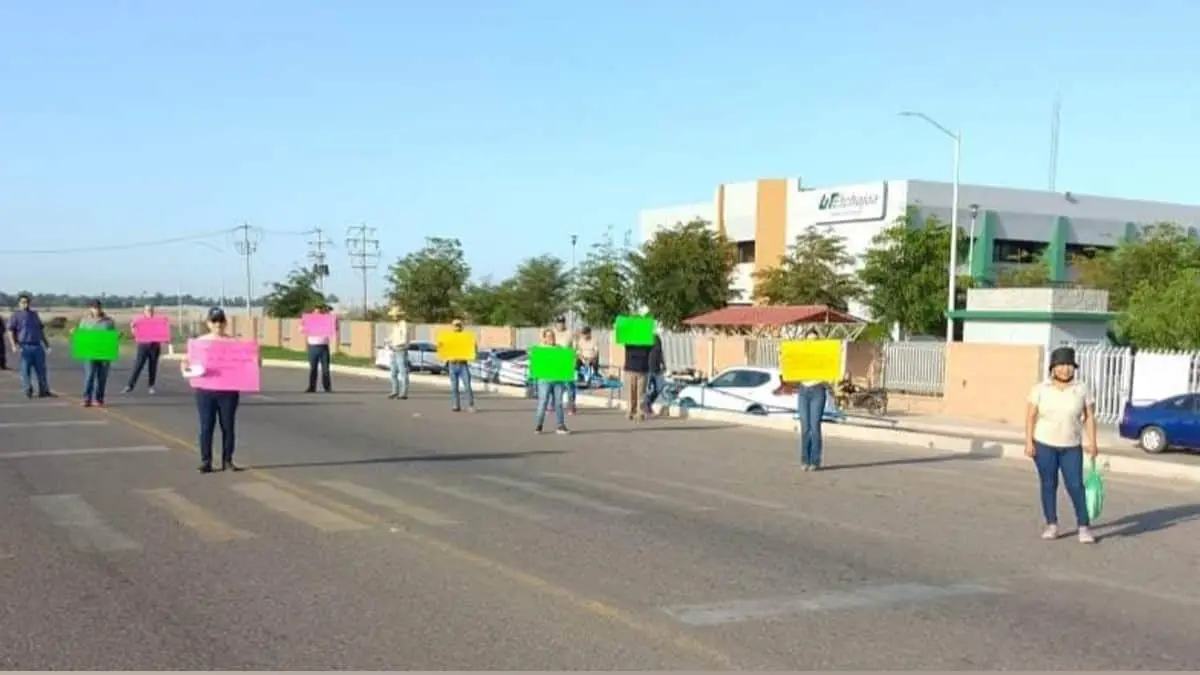 Toman universidad de Etchojoa