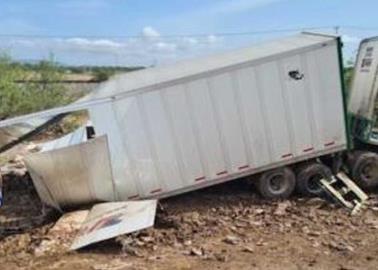 Se accidenta tráiler al sur de Empalme Se accidenta tráiler al sur de Empalme