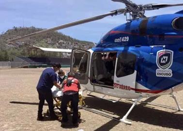 Dos menores son aplastados por la loza de una primaria Dos menores son aplastados por la loza de una primaria