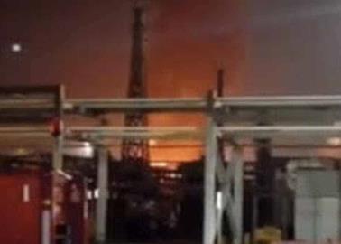 Video. Incendio en refinería de Madero deja un muerto Video. Incendio en refinería de Madero deja un muerto