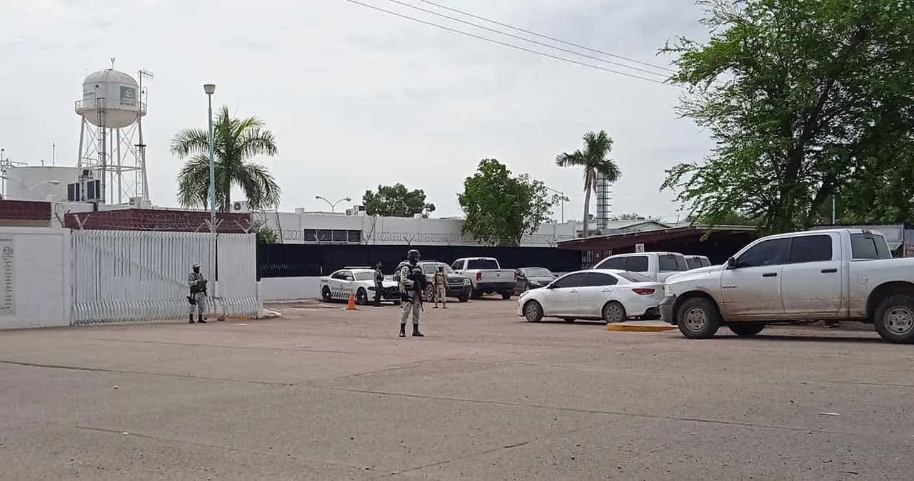 Encuentran a persona sin vida en Pemex