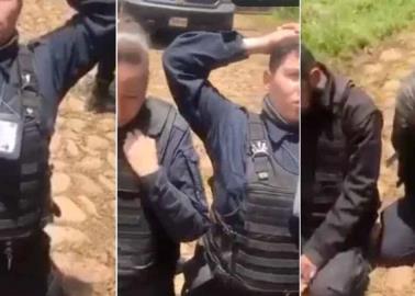 VIDEO. Hombres armados arrodillan a policías municipales