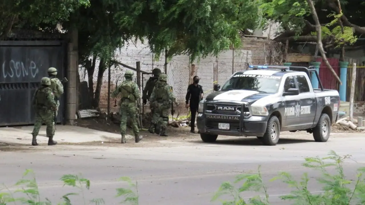 Irrumpen sicarios en casa de la Ladrillera