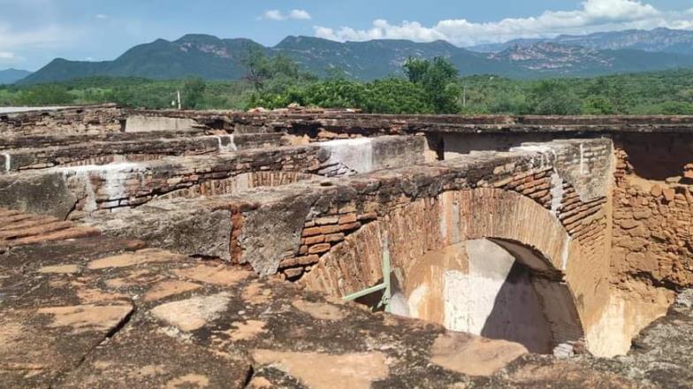 AVANZA REHABILITACIÓN DE TEMPLO HISTÓRICO DE ÁLAMOS