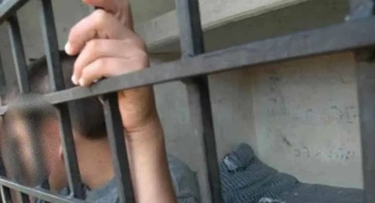 Dan 4 años de cárcel a jovencito por violar y asesinar a un bebé