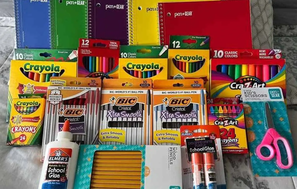 Carísimos los útiles escolares