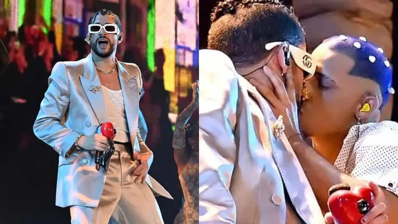 VIDEO. Bad Bunny besa a su bailarín en pleno concierto