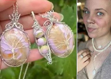 Hace joyas con distintos líquidos corporales