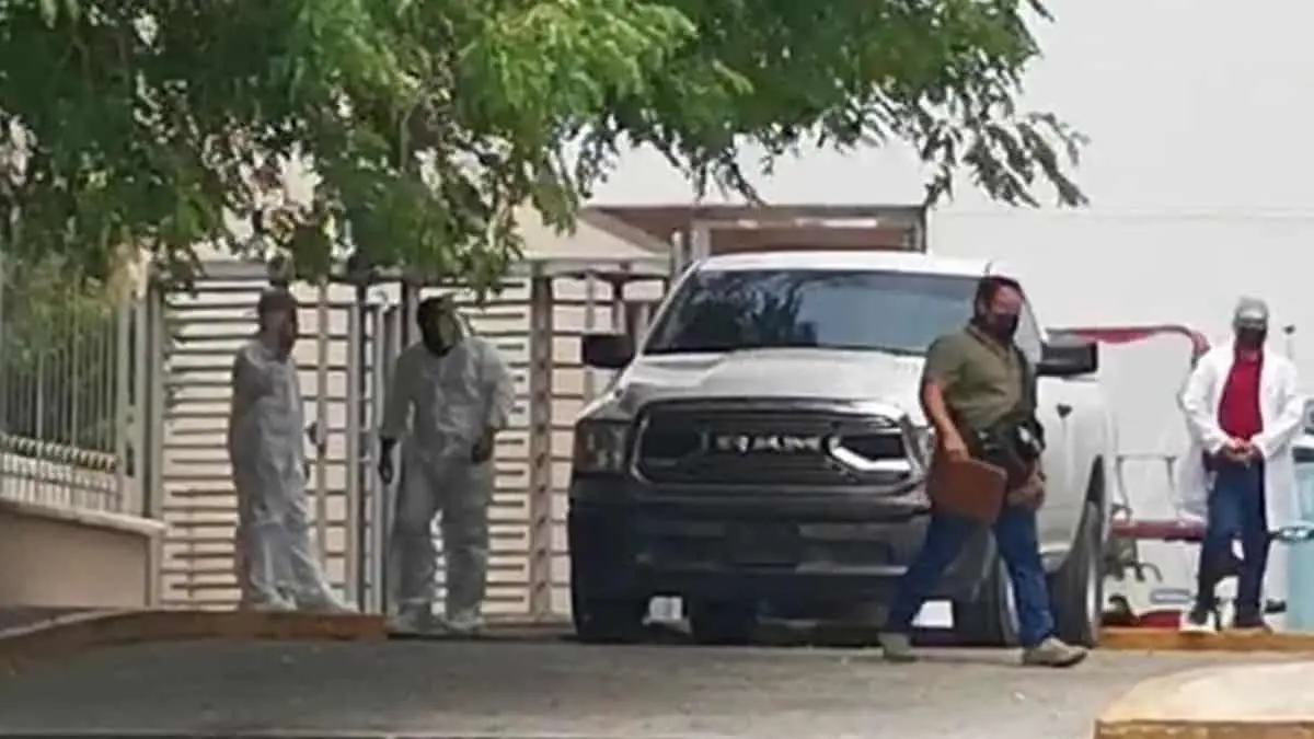 Médico residente se suicida en baño de hospital