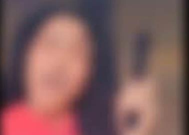 VIDEO. Joven juega con pistola y se le dispara cerca de la cabeza VIDEO. Joven juega con pistola y se le dispara cerca de la cabeza