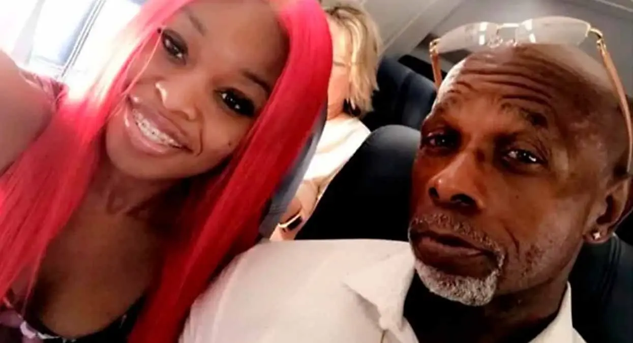 Sugar daddy le regala casa y carro; ella se enamora de él