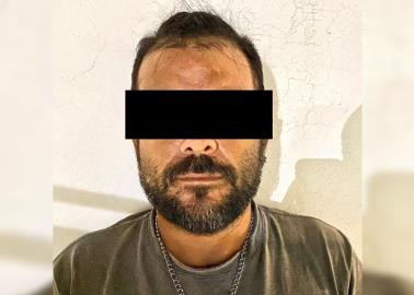 Detienen a hombre armado Detienen a hombre armado