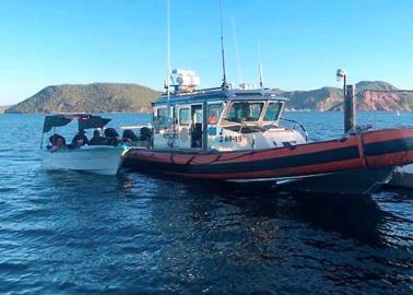 Rescatan a pescadores en Guaymas