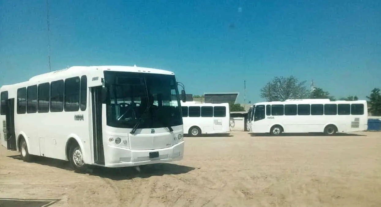 Llegan 25 camiones a Navojoa