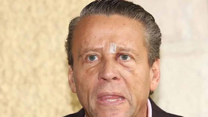 Alfredo Adame agrede a reportera Alfredo Adame agrede a reportera