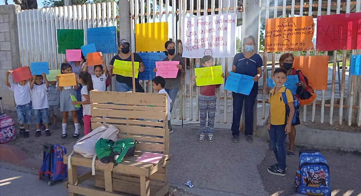Niños de primaria sudan la "gota gorda"