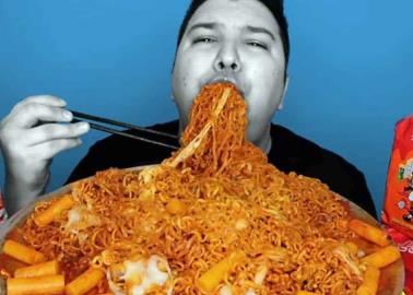 Con tal de ganar seguidores, youtuber sube 100 kilos de peso