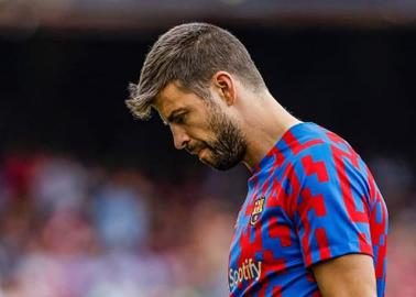 Reacción de Piqué cuando pusieron "Te Felicito en pleno estadio