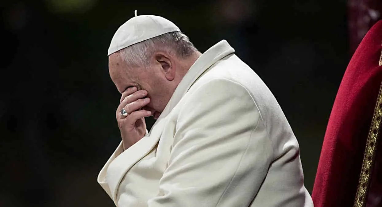 Papa admite que sacerdotes y monjas son asiduos a cintas XXX
