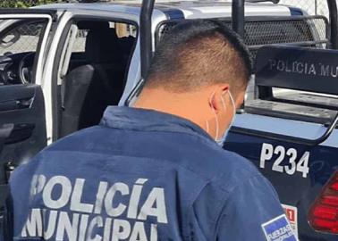 Agente de la Municipal evita el suicidio de un jovencito Agente de la Municipal evita el suicidio de un jovencito