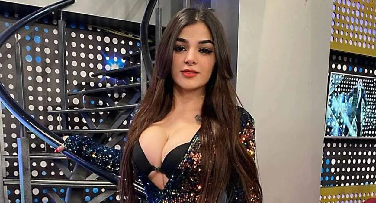 Así lucía Karely Ruiz cuando era una niña buena