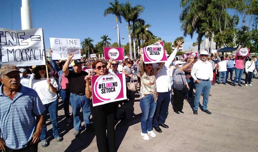 Marchan por el INE