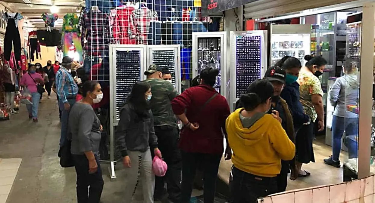 Gastos navideños, sí, pero sin derroches