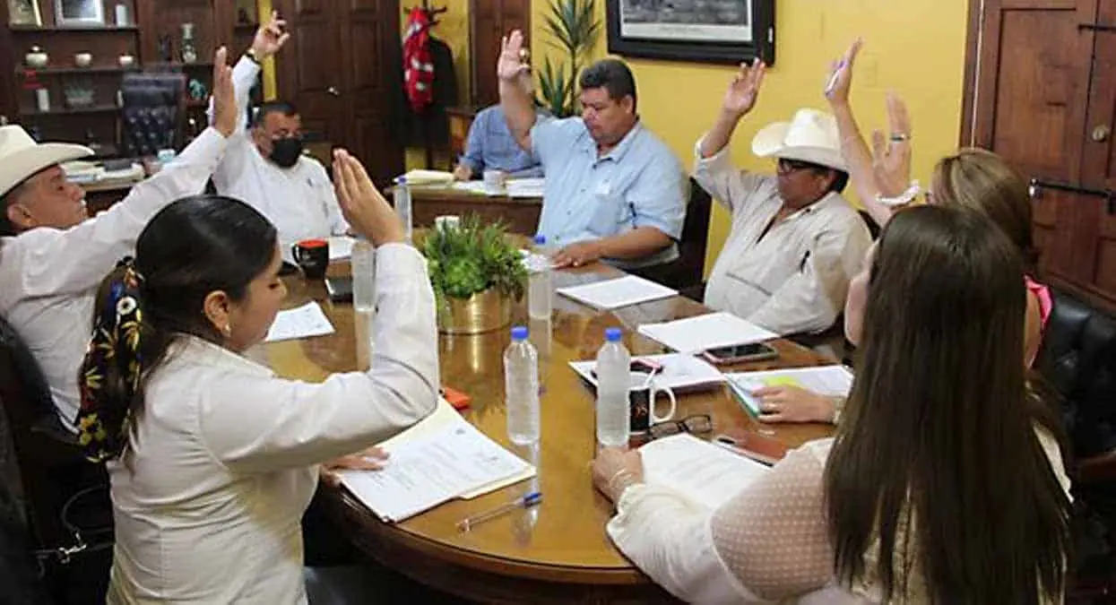 Afiliarán al IMSS a los burócratas