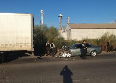 Se impacta con tráiler en la Internacional