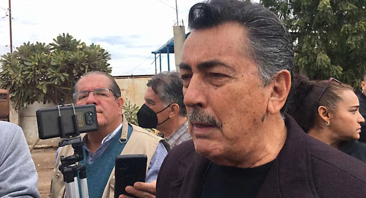 Sanción a policías que no trabajen durante 24 y 25