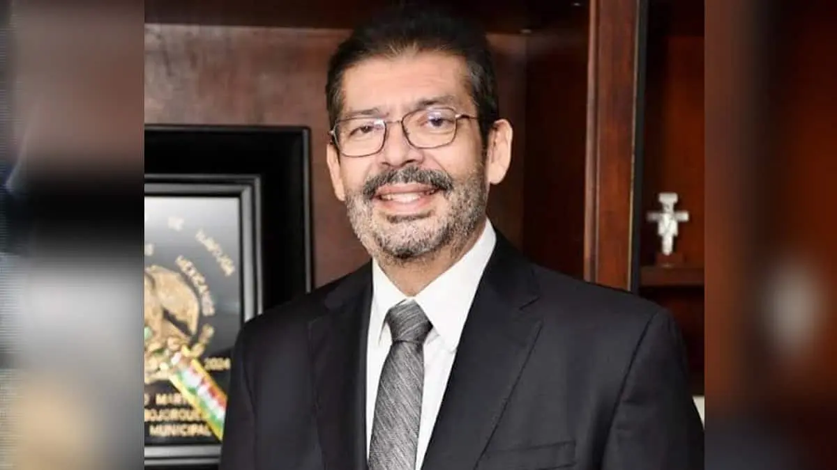 Alcalde se ausenta por recaída: secretario