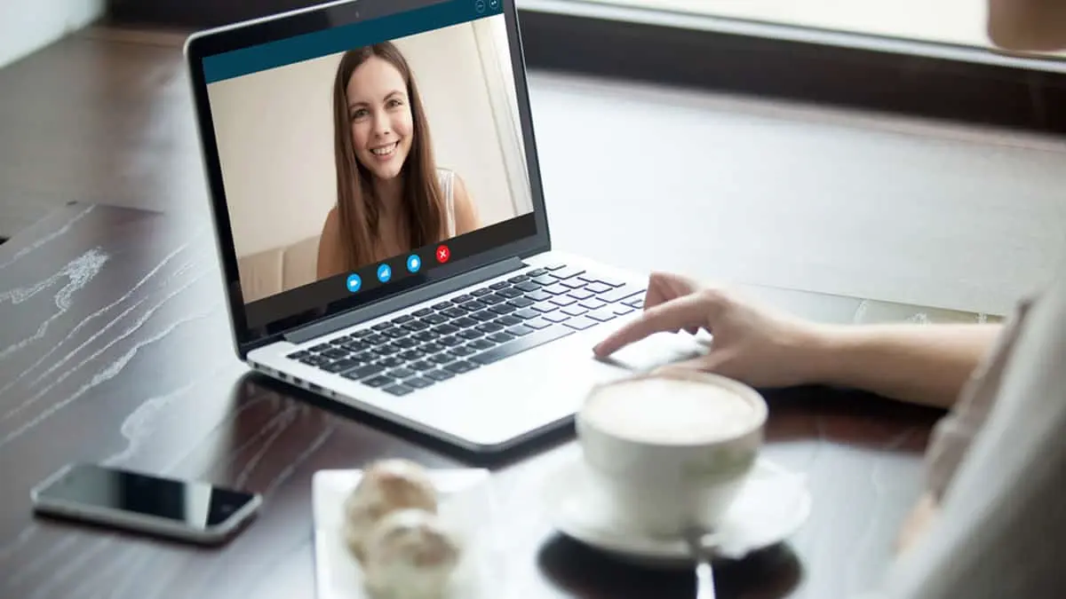 Mexicano viaja a conocer a su novia virtual y resulta estafado