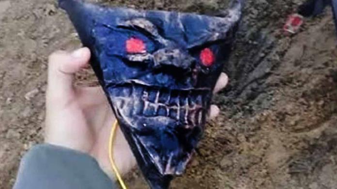 Cara del Diablo le vuela la cabeza a un hombre Cara del Diablo le vuela la cabeza a un hombre