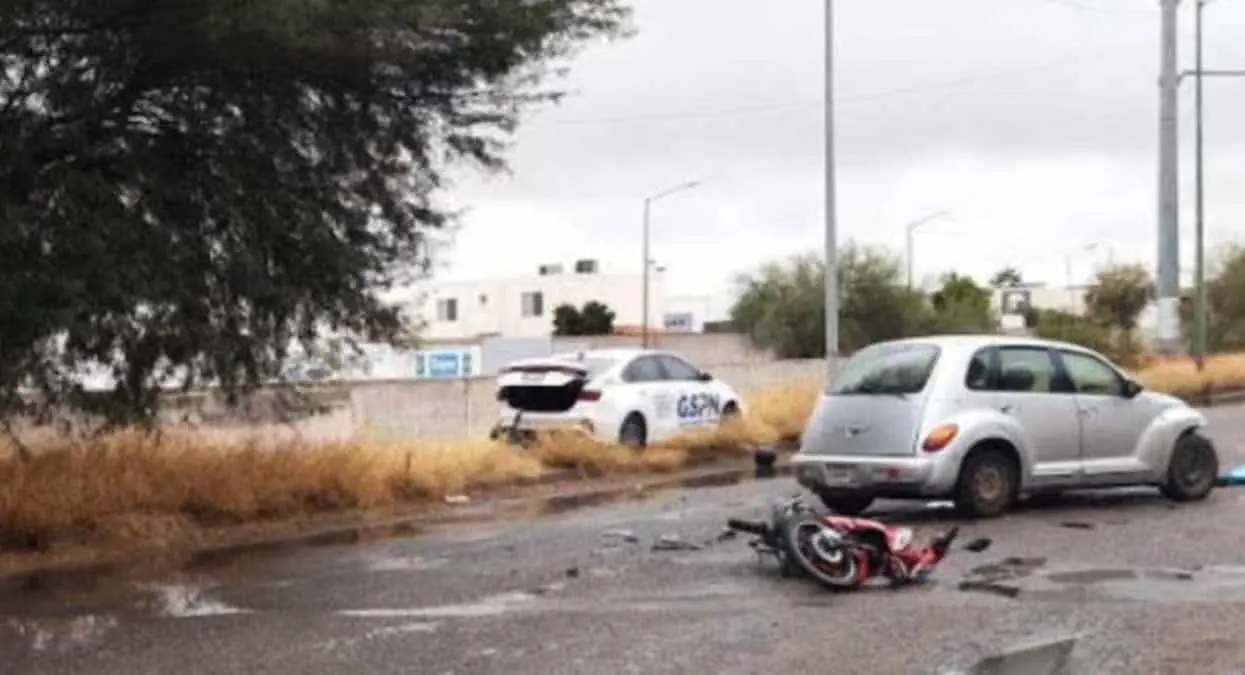 Muere motociclista en choque vehicular