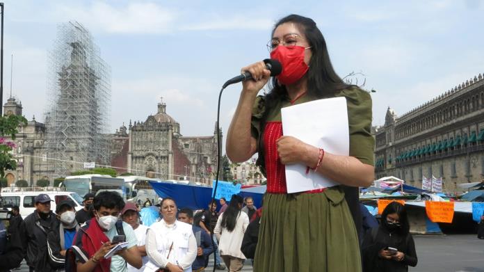 Juez libera a agresor de la saxofonista María Elena Ríos Juez libera a agresor de la saxofonista María Elena Ríos