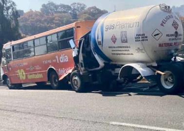 Choque en autopista deja un muerto