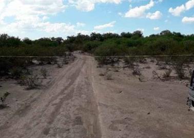 Localizan dos cuerpos en camino de terracería