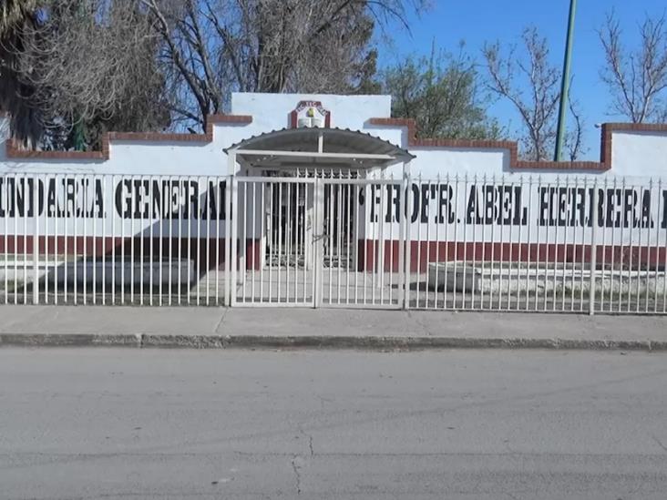 Policías cachetean a alumno durante Operativo Mochila Policías cachetean a alumno durante Operativo Mochila