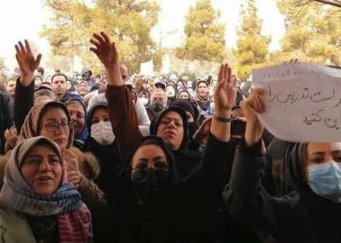 Cientos de niñas fueron envenenadas en Irán para que no estudien