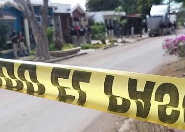 Asesinan a dos jóvenes en la Jardines del Valle