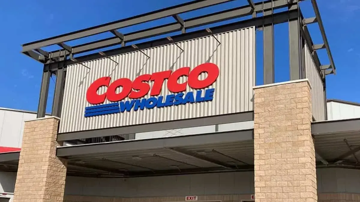 Quién es el dueño de Costco, empresa que negó acceso a cliente por su apellido