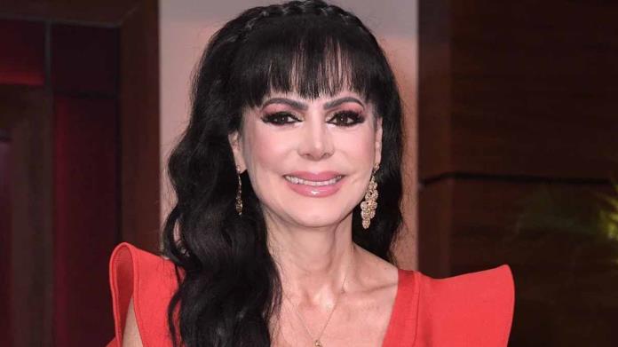 Maribel Guardia olvida editar foto y reflejo la delata Maribel Guardia olvida editar foto y reflejo la delata