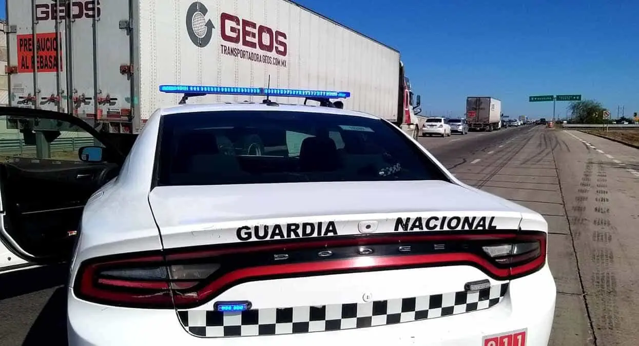 Cinco detenidos tras balacera y persecución en la salida norte de Obregón